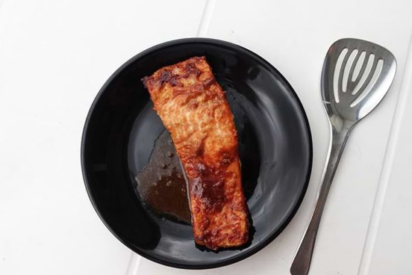 Leckerer Low Carb Lachs in Miso-Paste.